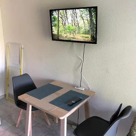 Hatszel Apartment