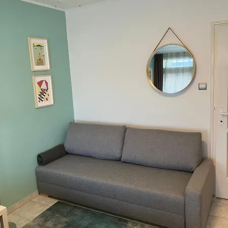 Hatszel Apartment *